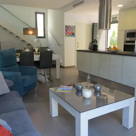 2 Bedrooms With Private Pool Enclosed Garden And Wifi At 8 Km Away From The Villa Rojales
