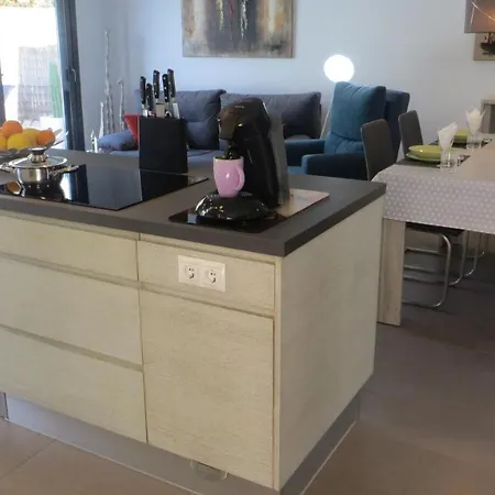 2 Bedrooms With Private Pool Enclosed Garden And Wifi At 8 Km Away From The Rojales